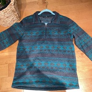 The North face pullover sweater